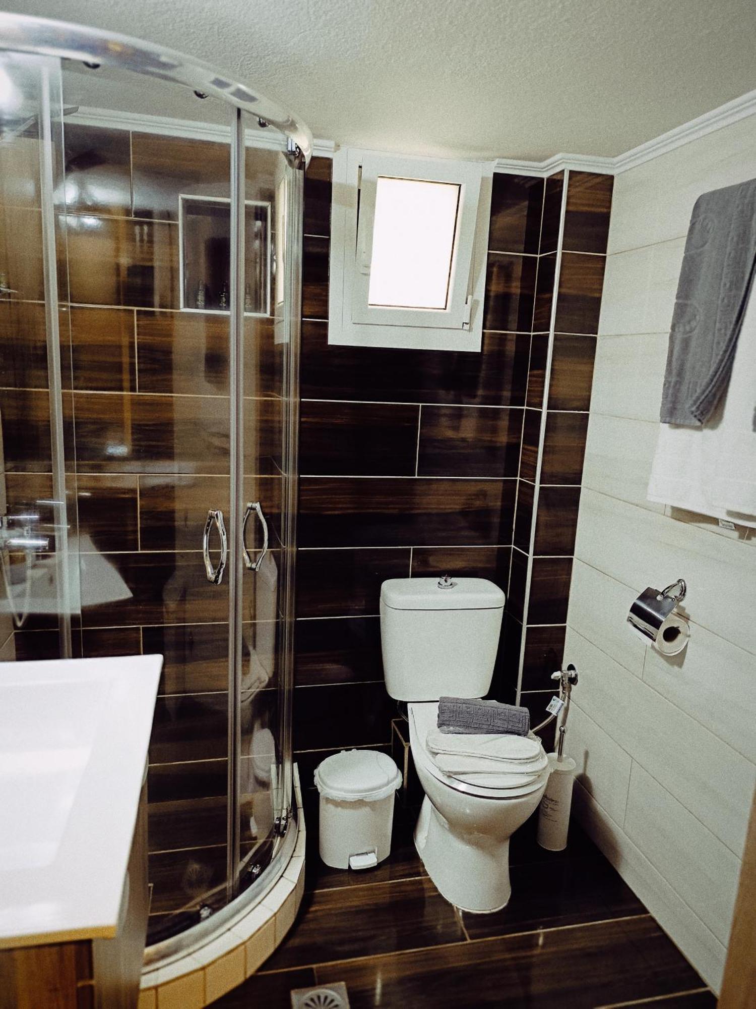 Majestik Room Kavala Exterior foto